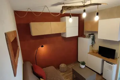 Image de Appartement avec terrasse vue  jardin, à 8mn à pieds des plages