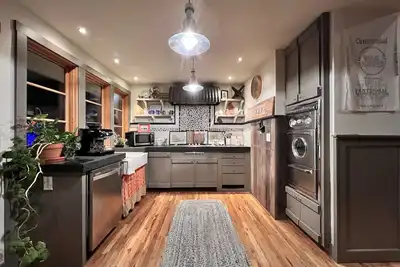 Image de Unique Cottage near Canyon Lands National Park