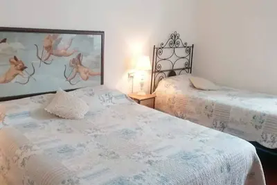 Triple room in apartment and bathroom, experience the magic of the historic center