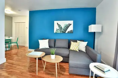 Image de ✨New one Bedroom w/day room plus free parking