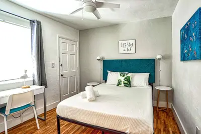 Image de ✨ New Two Bedroom plus Free Parking