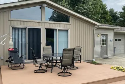 Image de Outdoor Enthusiasts Paradise - Golf Amenities