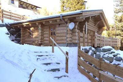 Image de Directly on the piste/hiking trail, sauna & hot tub, mountain view