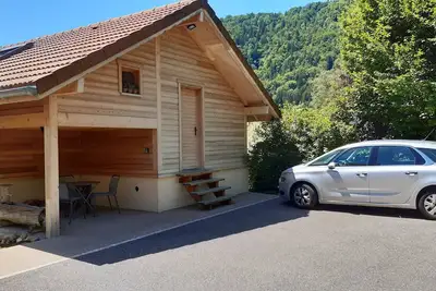 Image de Chalet entre lac et montagne avec vue et jardin