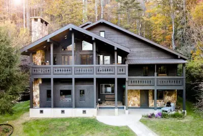 Image de New! Spectacular Private Retreat - 7bed/7bath Chalet