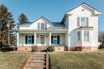 Image de Farmhouse at Wellington-Maison-Salle de bain privée