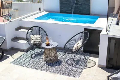 Image de No 8 Competa (3) Townhouse villa with private pool