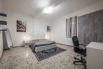 Image de [Nice apartment in the heart of Modena] Wifi +Netflix next to University