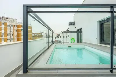 Image de Sevilla Luxury Penthouse à Triana - grande terrasse, piscine privée et parking