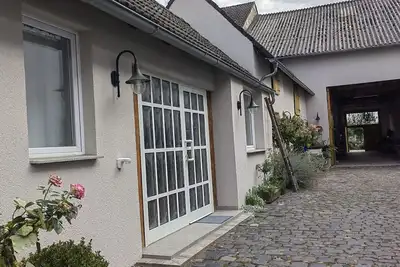 Beautiful separate 2-room apartment