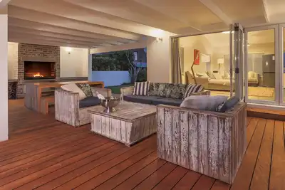 Image de Inviting holiday home near the beach - Voelklip