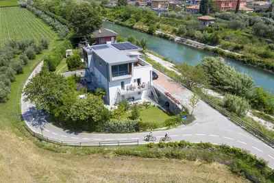 Image de Apartments Villa al Fiume F4 - 500m from the lake