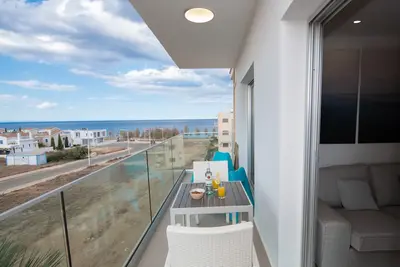 Image de Pernera Inviting & Homely 2 Bedroom Apartment