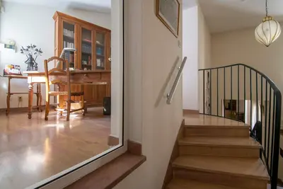 Image de Place du Palais des Papes Magnifique Appartement  de 250m2 avec entrée Privative
