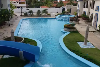 Image de Family-sized condo with pool and beatiful areas