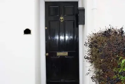 Image de Two Bedroom Period Property in Tivoli Cheltenham