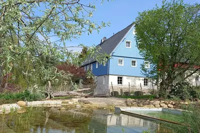 Image de 5-star family idyll in a country house with natural pool and infrared cabin by the lake