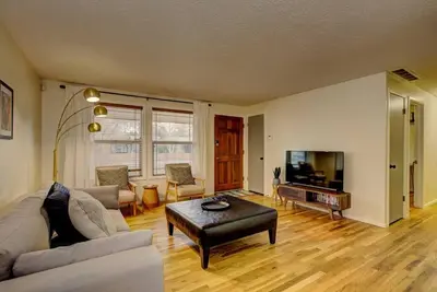 Sunset Home Pet Friendly Fenced Yard/Foothills