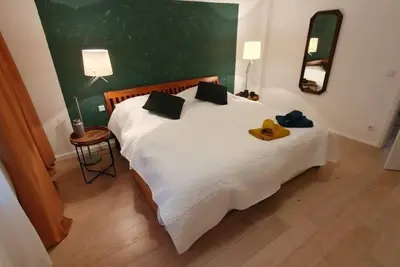 Image de Spacious city apartment with 100sqm & large terrace (85sqm)