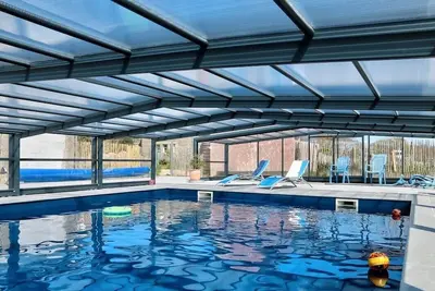 Image de Gîte tout équipé (3*), Grand espace extérieur, Piscine, A proximité de la plage