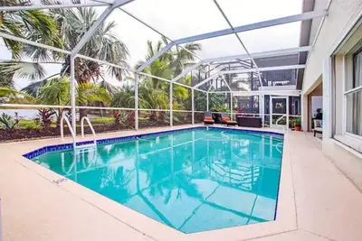 Image de Gulf coast home in a golf community!