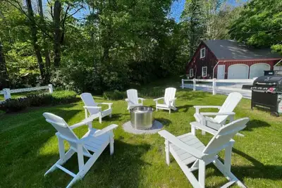 Image de Renovated Farmhouse between Woodstock & Killington