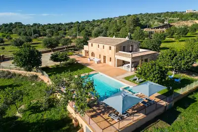 Image de Can Banyeta - avec piscine privée