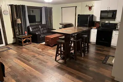 Image de Unique Lake Condo W/ Walking distance from downtown amenities