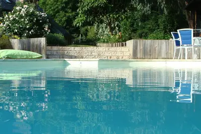 Image de Les Sirènes, character gîte with swimming pool, 20 minutes from the coast