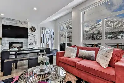 Image de Ssr Plato|Private Entry|Top View|Luxury|4br&3bth