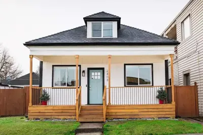 Image de Spacious Downtown 4bd House 8 min from Ruston Way Waterfront!