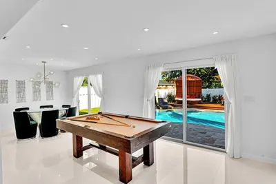 Image de Upscale Hollywood Oasis | Heated Pool & Fire Pit