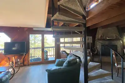 4-bedroom house walking distance to Heavenly ski resort, Casinos, Nevada beach, tr