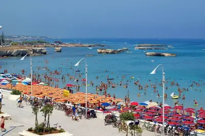 Image de \"Stardust\" villa 5 min walk from the sea