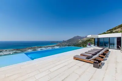 Image de Lux villa in Falasarna beach★Jacuzzi★Infinity private pool★500mt to one Taverna