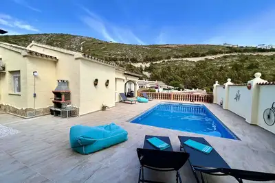 Beautiful private villa with sea view near Moraira