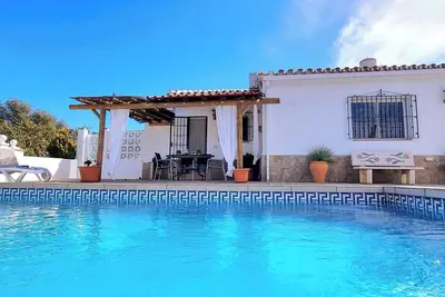 Image de Villa \"Casa La Paz\" avec vue sur la mer, piscine et Wi-Fi.