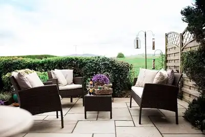 Image de Woodend cottage. Stylish idyllic getaway.