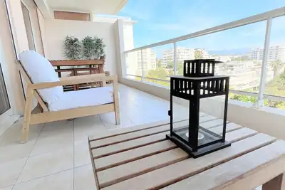 Image de Palm Beach Casta Diva Apt moderne et lumineux