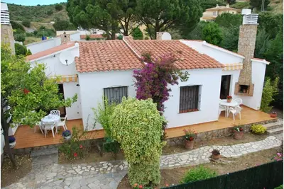 Image de Lia B, Maison plage Grifeu - Jardin
