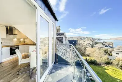 Image de The Penthouse, Beautiful sea views, Centre of Oban