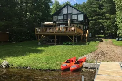 Image de Private Lakefront Cabin With Dock, Loons & Sunset Views