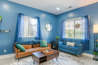 Image de Downtown Cottage, Off-street parking, dog friendly