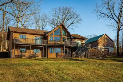 Image de Vineyard w/ mountain views - minutes to ski and waterparks