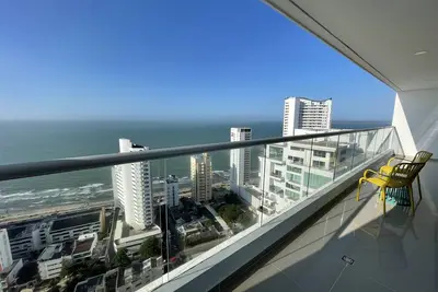 Image de Beautiful Ocean View Apartment Near the Beach (Free-Parking Included)