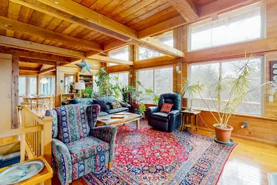Image de Stunning dog-friendly home with board games, sauna, balcony, gas grill, & deck