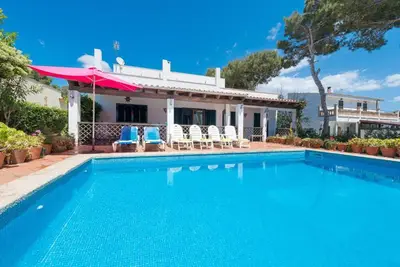 Image de Villa Ewa, modern holiday house with pool, Bbq and partial sea views in Cala Pi