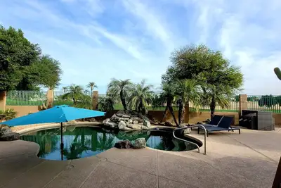 Image de Private Heated Pool on Golf Course--15 min to Cardinals Stadium!