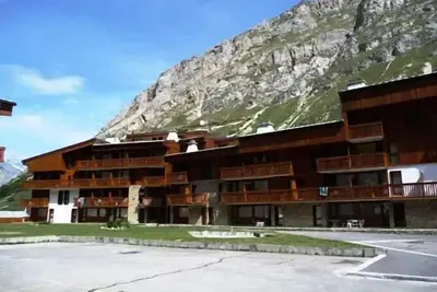Image de Votre grand studio mezzanine avec garage couvert Ă 5 min des pistes