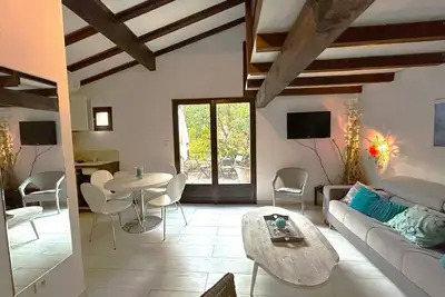 Image de Mini-villa à 1 minute de la plage de Santa Giulia